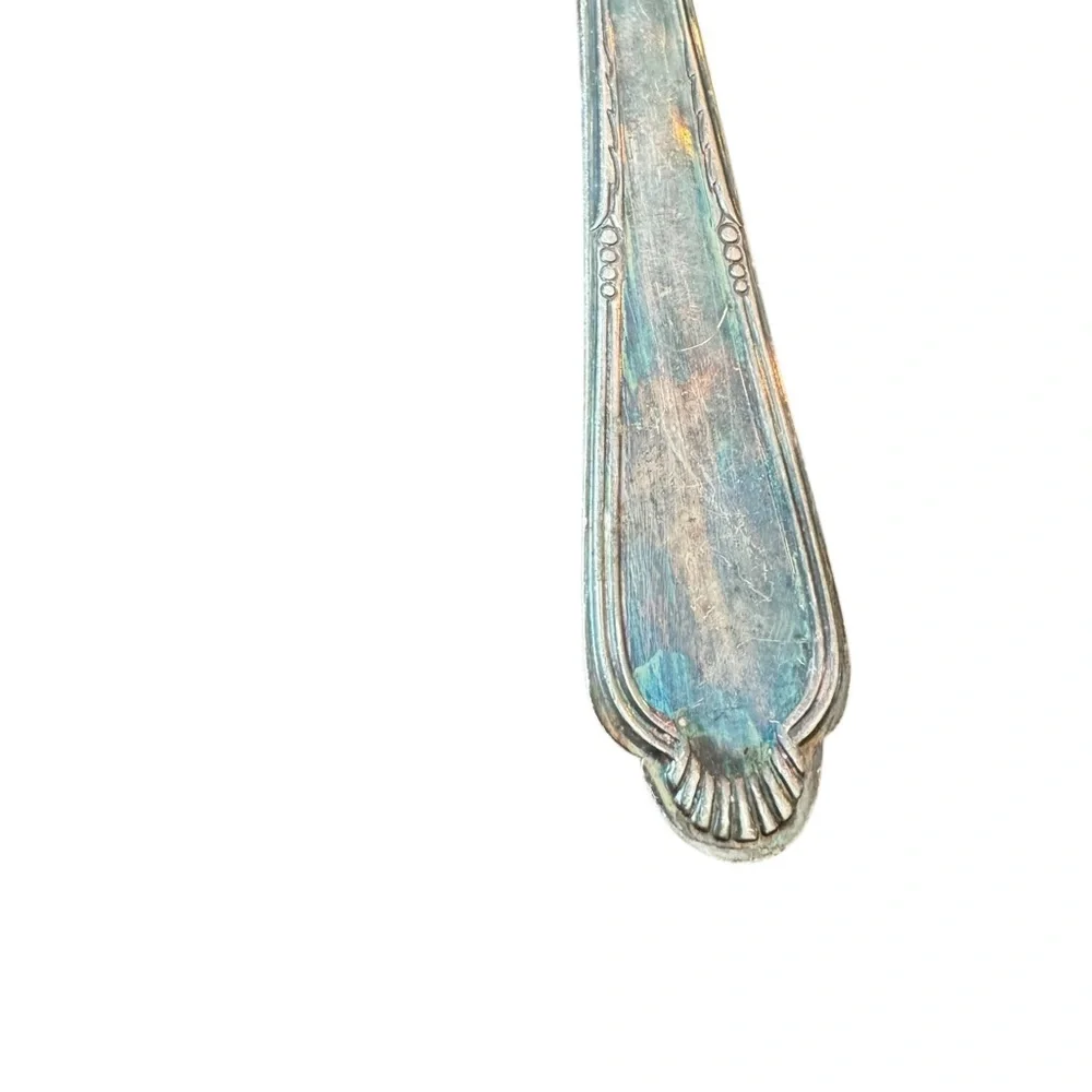 🥄✨ Vintage WM Rogers Silverplate Ladle – 7.5”‎ Ornate Shell Design ✨🥄